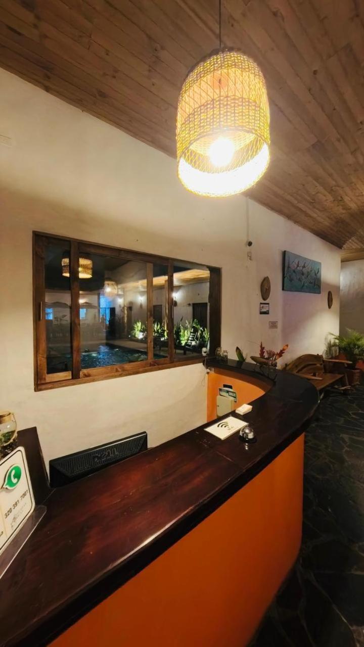Hotel Alcazar Real Utica 外观 照片